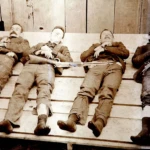 Outlaws often did not live long. After trying to simultaneously rob two banks in broad daylight, four members of the gang were shot and killed. The outlaws were in their 20s.